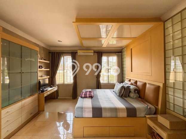 Dijual Rumah Mewah Megah Dengan View Cantik di Alam Sutera, Tangerang Dijual Rumah Mewah Megah Dengan View Cantik di Alam Sutera, Tangerang