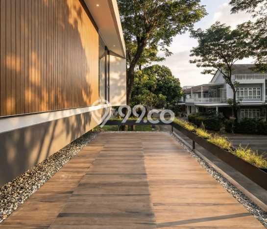 Siap Huni Hunian Elit 4 Kamar di BSD Dekat ke Mana Saja Siap Huni Hunian Elit 4 Kamar di BSD Dekat ke Mana Saja