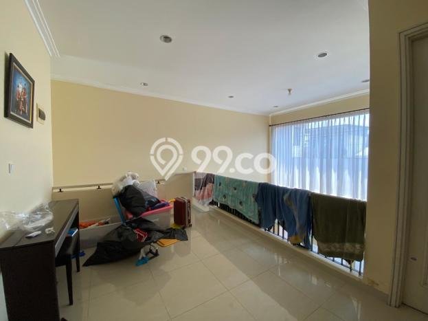 Rumah Elit LB 223m2 Siap Pakai Desain Elegan di Alam Sutera, Tangerang Rumah Elit LB 223m2 Siap Pakai Desain Elegan di Alam Sutera, Tangerang