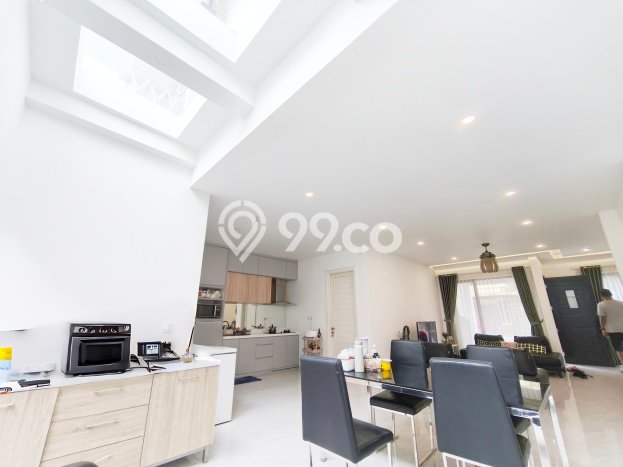 Rumah Luxury Modern Tanpa Renovasi di Alam Sutera Tangerang Rumah Luxury Modern Tanpa Renovasi di Alam Sutera Tangerang