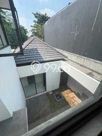 Jual Rumah Mewah Elegan Dengan View Eksklusif di Alam Sutera, Tangerang Jual Rumah Mewah Elegan Dengan View Eksklusif di Alam Sutera, Tangerang