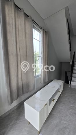 Siap Huni Rumah Mewah 5 Kamar di BSD Dekat ke Mana Saja Siap Huni Rumah Mewah 5 Kamar di BSD Dekat ke Mana Saja