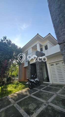 Disewakan! Rumah 5 Kamar Tidur &
4 Kamar Mandi di Alam Sutera, Tangerang Disewakan! Rumah 5 Kamar Tidur &
4 Kamar Mandi di Alam Sutera, Tangerang