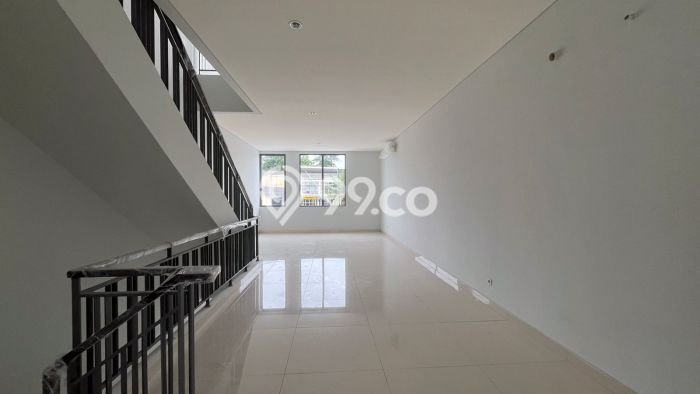 Ruko Bagus Dijual LB 276m2 Lokasi Strategis Tangerang Area Cocok untuk Berbisnis Ruko Bagus Dijual LB 276m2 Lokasi Strategis Tangerang Area Cocok untuk Berbisnis