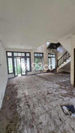 Rumah Elit Modern Tanpa Renovasi di Alam Sutera Tangerang Rumah Elit Modern Tanpa Renovasi di Alam Sutera Tangerang