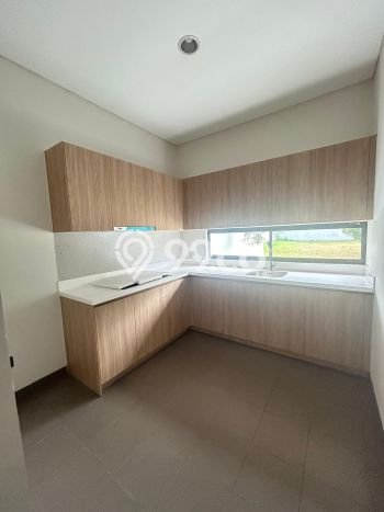 Jual Rumah Mewah Megah Dengan View Cantik di Alam Sutera, Tangerang Jual Rumah Mewah Megah Dengan View Cantik di Alam Sutera, Tangerang