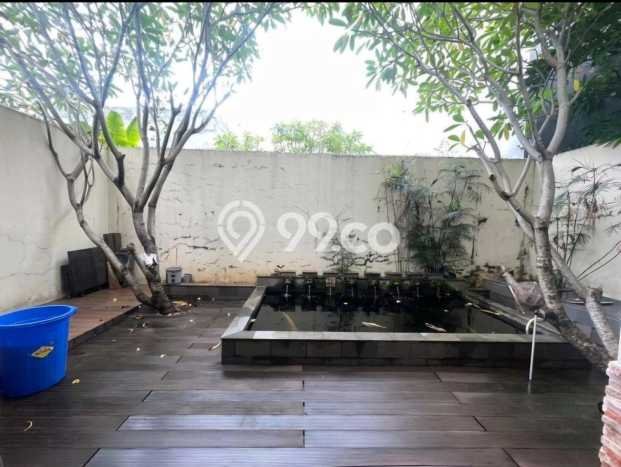 Ready to Use! Luxury House LT 200m2 Desain Elegan di Alam Sutera Ready to Use! Luxury House LT 200m2 Desain Elegan di Alam Sutera
