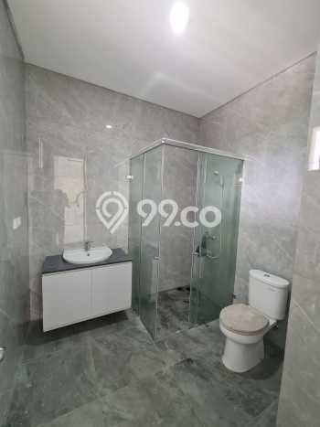 Jual Rumah Mewah Megah Dengan View Cantik di Alam Sutera, Tangerang Jual Rumah Mewah Megah Dengan View Cantik di Alam Sutera, Tangerang