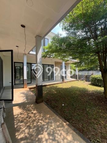 Jual Rumah Mewah Elegan Dengan View Eksklusif di Alam Sutera, Tangerang Jual Rumah Mewah Elegan Dengan View Eksklusif di Alam Sutera, Tangerang