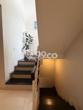 Ready to Use! Premium House LT 128m2 Desain Elegan di Alam Sutera Ready to Use! Premium House LT 128m2 Desain Elegan di Alam Sutera