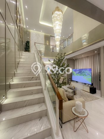 Hunian Elit LB 315m2 Siap Pakai Desain Elegan di Gading Serpong, Tangerang Hunian Elit LB 315m2 Siap Pakai Desain Elegan di Gading Serpong, Tangerang