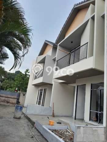Jual Rumah Eksklusif 3 KT di Tanjung Barat, Jakarta Selatan Jual Rumah Eksklusif 3 KT di Tanjung Barat, Jakarta Selatan