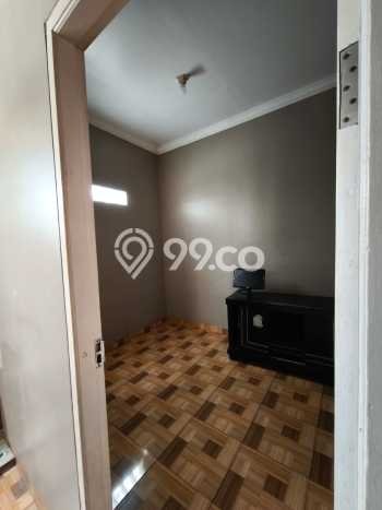 Dijual Cepat Rumah Bagus Siap Huni LB 100m2 di Kramat Jati, Jakarta Timur Dijual Cepat Rumah Bagus Siap Huni LB 100m2 di Kramat Jati, Jakarta Timur