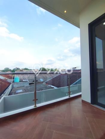 Dijual Rumah Strategis Bagus Punya 3 KT di Cilodong Depok SHM Dijual Rumah Strategis Bagus Punya 3 KT di Cilodong Depok SHM