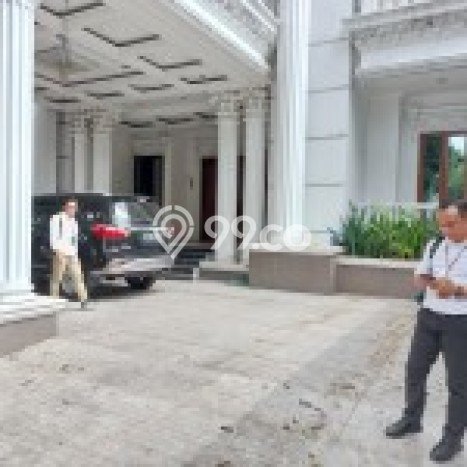Rumah Eksklusif Dijual LT 702m2 di Senen, Jakarta Pusat Rumah Eksklusif Dijual LT 702m2 di Senen, Jakarta Pusat