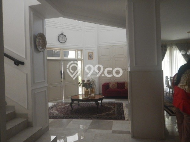 Dijual Rumah Luas Megah Dengan View Cantik di Pejaten, Jakarta Selatan Dijual Rumah Luas Megah Dengan View Cantik di Pejaten, Jakarta Selatan