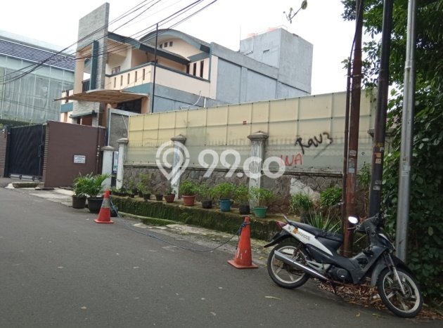 Jual Cepat Hunian Mewah Klasik di Jakarta Selatan Jual Cepat Hunian Mewah Klasik di Jakarta Selatan