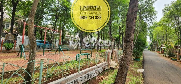 Siap Huni Rumah Mewah 5 Kamar di Kebayoran Baru Dekat ke Mana Pun Siap Huni Rumah Mewah 5 Kamar di Kebayoran Baru Dekat ke Mana Pun