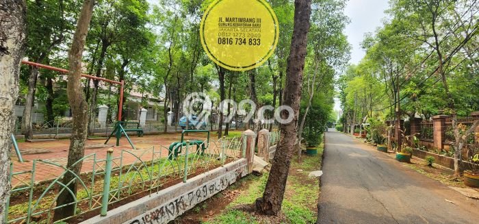 Siap Huni Rumah Mewah 5 Kamar di Kebayoran Baru Dekat ke Mana Pun Siap Huni Rumah Mewah 5 Kamar di Kebayoran Baru Dekat ke Mana Pun