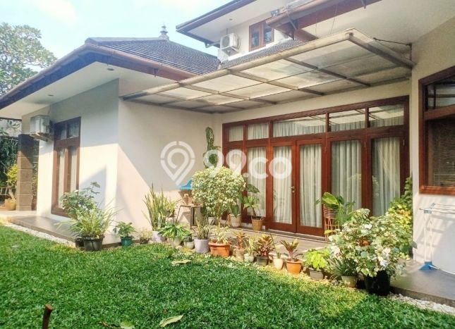 Jual Rumah Mewah Elegan Dengan View Cantik di Kemang, Jakarta Selatan Jual Rumah Mewah Elegan Dengan View Cantik di Kemang, Jakarta Selatan