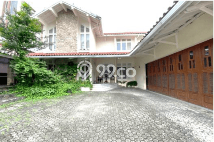 Ready to Use! Luxury House LT 714m2 Desain Modern di Kemanggisan Ready to Use! Luxury House LT 714m2 Desain Modern di Kemanggisan