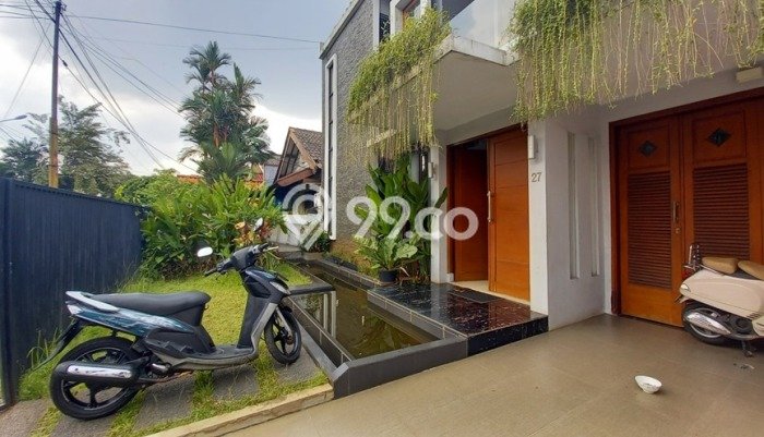 DIJUAL CEPAT! Rumah Modern di Bintaro, Tangerang Selatan, Luas 250m² Bangunan 300m² NEGO! DIJUAL CEPAT! Rumah Modern di Bintaro, Tangerang Selatan, Luas 250m² Bangunan 300m² NEGO!