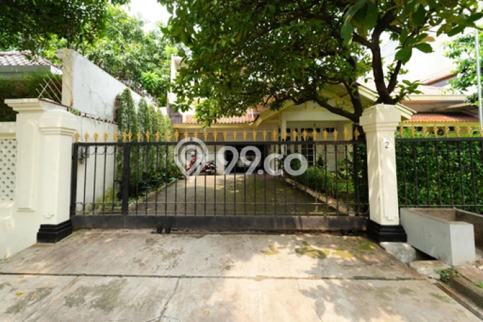 Jual Rumah Mewah Megah Dengan View Eksklusif di Pondok Indah, Jakarta Selatan Jual Rumah Mewah Megah Dengan View Eksklusif di Pondok Indah, Jakarta Selatan