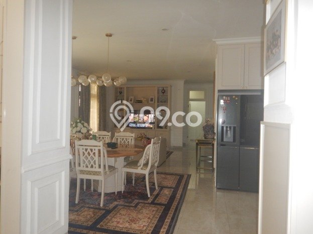 Dijual Rumah Luas Megah Dengan View Cantik di Pejaten, Jakarta Selatan Dijual Rumah Luas Megah Dengan View Cantik di Pejaten, Jakarta Selatan