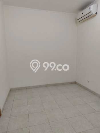 Rumah Minimalis 3 KT di Taman Surya Jakarta Barat Rumah Minimalis 3 KT di Taman Surya Jakarta Barat