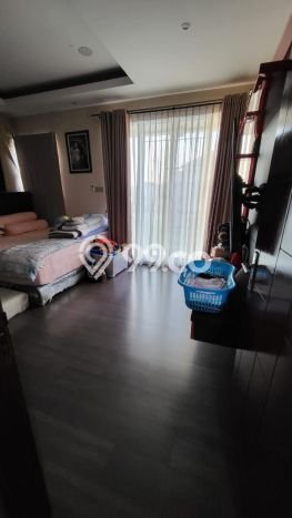 Rumah Mewah LB 205m2 Siap Pakai Desain Elegan di Duta Garden, Tangerang Rumah Mewah LB 205m2 Siap Pakai Desain Elegan di Duta Garden, Tangerang