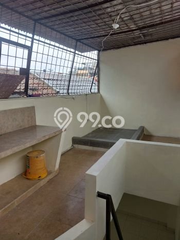 Disewakan! Rumah 2 Kamar Tidur &
1 Kamar Mandi di Taman Palem, Jakarta Barat Disewakan! Rumah 2 Kamar Tidur &
1 Kamar Mandi di Taman Palem, Jakarta Barat
