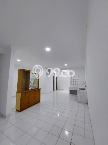 UNIT LANGKA! Rumah kawasan Taman Palem, 3 KT, Pemandangan Indah, Luas 120m² Bangunan 225m² UNIT LANGKA! Rumah kawasan Taman Palem, 3 KT, Pemandangan Indah, Luas 120m² Bangunan 225m²