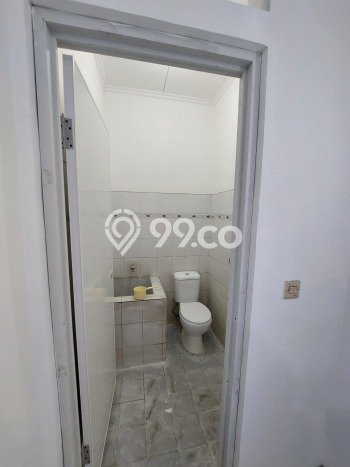 LOKASI STRATEGIS! Rumah kawasan Duta Garden, Dekat Tol, 2 KM, LT 120m² LB 240m² LOKASI STRATEGIS! Rumah kawasan Duta Garden, Dekat Tol, 2 KM, LT 120m² LB 240m²