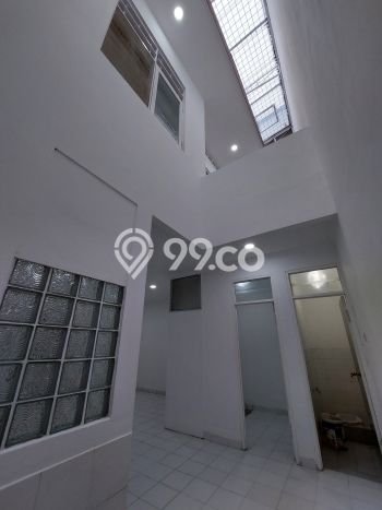 UNIT LANGKA! Rumah kawasan Taman Palem, 3 KT, Pemandangan Indah, Luas 120m² Bangunan 225m² UNIT LANGKA! Rumah kawasan Taman Palem, 3 KT, Pemandangan Indah, Luas 120m² Bangunan 225m²