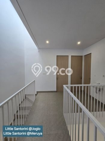 Rumah Modern 4 KT di Meruya Jakarta Barat Rumah Modern 4 KT di Meruya Jakarta Barat