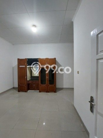 LOKASI STRATEGIS! Rumah kawasan Duta Garden, Dekat Tol, 2 KM, LT 120m² LB 240m² LOKASI STRATEGIS! Rumah kawasan Duta Garden, Dekat Tol, 2 KM, LT 120m² LB 240m²