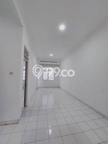 UNIT LANGKA! Rumah kawasan Taman Palem, 3 KT, Pemandangan Indah, Luas 120m² Bangunan 225m² UNIT LANGKA! Rumah kawasan Taman Palem, 3 KT, Pemandangan Indah, Luas 120m² Bangunan 225m²