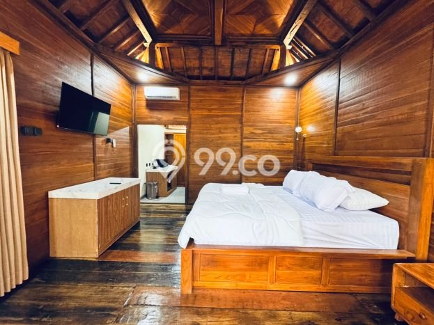 HOT DEAL! Vila Kawasan , Luas 320m2m², Lokasi Prima HOT DEAL! Vila Kawasan , Luas 320m2m², Lokasi Prima