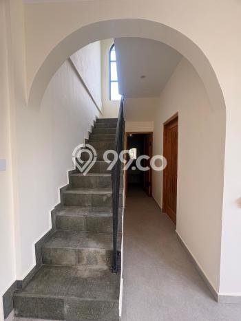 Miliki sekarang Vila Kawasan , Area 162m2m², Akses ke transportasi Miliki sekarang Vila Kawasan , Area 162m2m², Akses ke transportasi