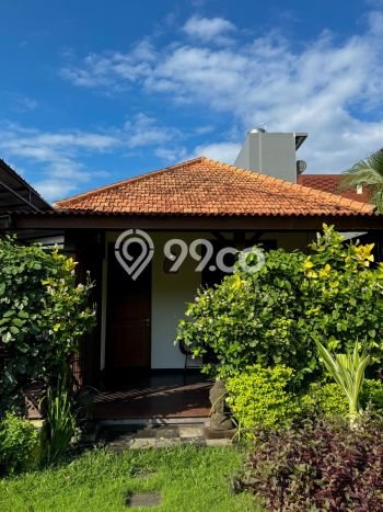 Vila di , Area 645m2m², Posisi Strategis Vila di , Area 645m2m², Posisi Strategis
