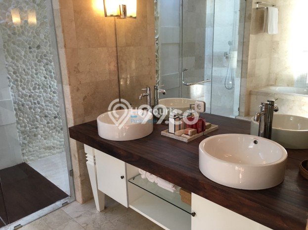 INVESTASI POTENSIAL! Vila Kawasan , Area 740m2m², Lokasi Strategis INVESTASI POTENSIAL! Vila Kawasan , Area 740m2m², Lokasi Strategis