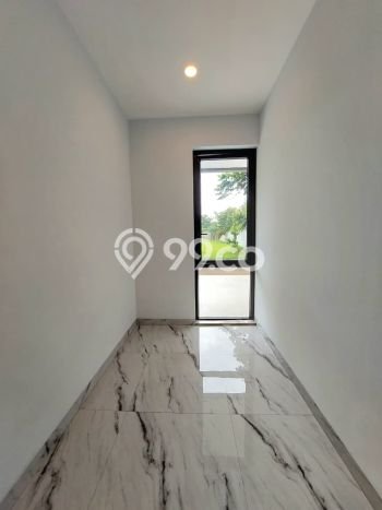 Rumah Elit LB 500m2 Siap Pakai Desain Elegan di Alam Sutera, Tangerang Rumah Elit LB 500m2 Siap Pakai Desain Elegan di Alam Sutera, Tangerang