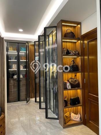 Dijual Rumah Luas Elegan Dengan View Cantik di Bintaro, Tangerang Selatan Dijual Rumah Luas Elegan Dengan View Cantik di Bintaro, Tangerang Selatan