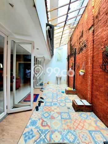 Rumah Elit Modern Tanpa Renovasi di Bintaro Tangerang Selatan Rumah Elit Modern Tanpa Renovasi di Bintaro Tangerang Selatan
