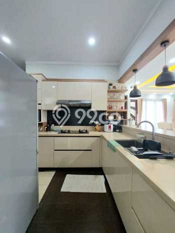 Jual Rumah Mewah Megah Dengan View Eksklusif di Bintaro, Tangerang Selatan Jual Rumah Mewah Megah Dengan View Eksklusif di Bintaro, Tangerang Selatan
