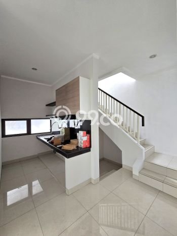 Rumah di Bintaro, Akses ke Stasiun, 2 KM, Luas 120m² LB 111m² Rumah di Bintaro, Akses ke Stasiun, 2 KM, Luas 120m² LB 111m²