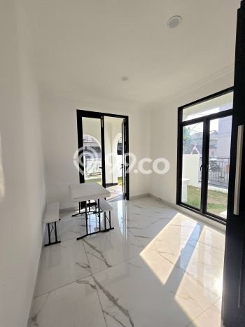 Rumah Berkualitas dengan 4 Kamar Tidur di Kawasan Elite Bintaro, Tangerang Selatan Rumah Berkualitas dengan 4 Kamar Tidur di Kawasan Elite Bintaro, Tangerang Selatan