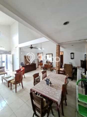 Jual Rumah Mewah Elegan Dengan View Cantik di Bintaro, Tangerang Selatan Jual Rumah Mewah Elegan Dengan View Cantik di Bintaro, Tangerang Selatan