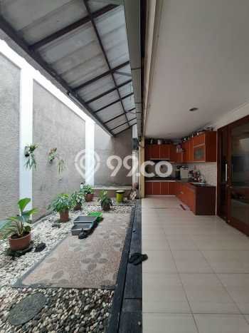 Rumah Luxury Modern Tanpa Renovasi di Bintaro Tangerang Selatan Rumah Luxury Modern Tanpa Renovasi di Bintaro Tangerang Selatan