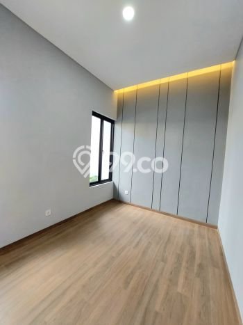 Rumah Minimalis LT 159m² Terawat di Kompleks Cluster BSD, Tangerang Rumah Minimalis LT 159m² Terawat di Kompleks Cluster BSD, Tangerang